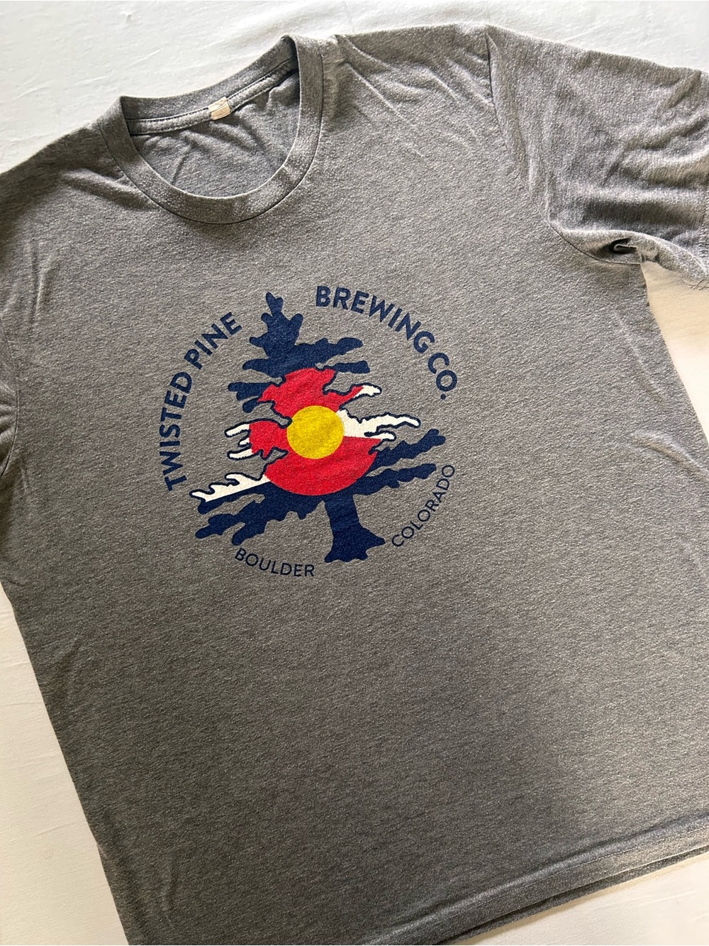 Twisted Pine Brewing Co Boulder Colorado Graphic T-Shirt XL Gray